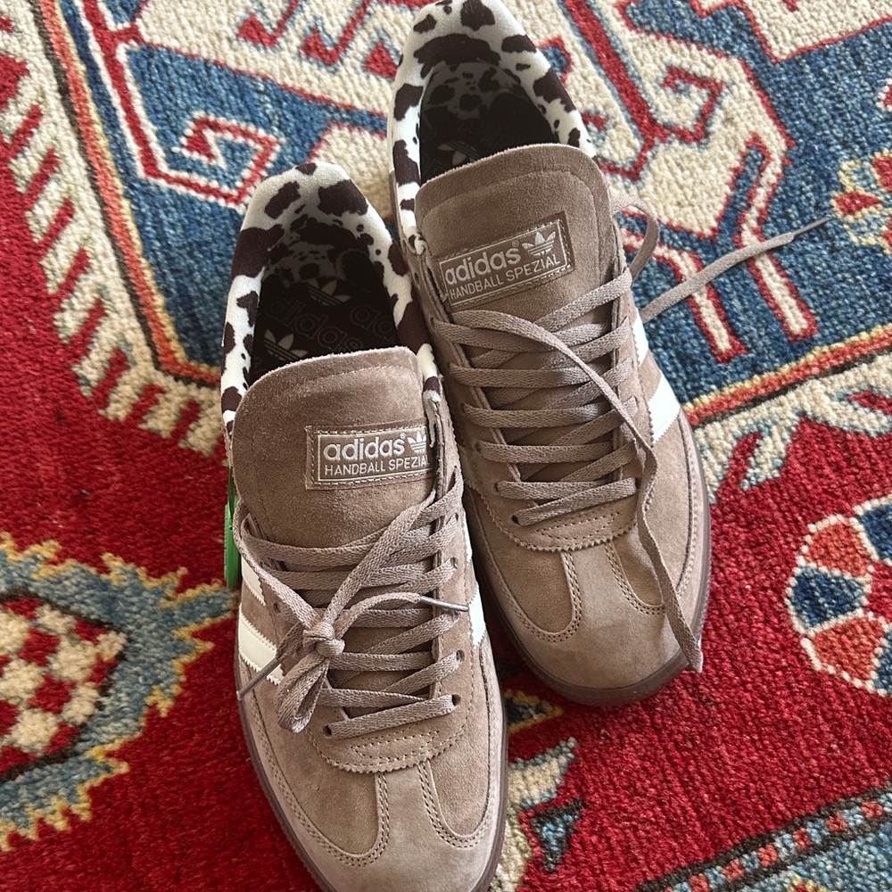 adidas Handball Spezial Suede Sneakers in Taupe with White Stripes Unisex